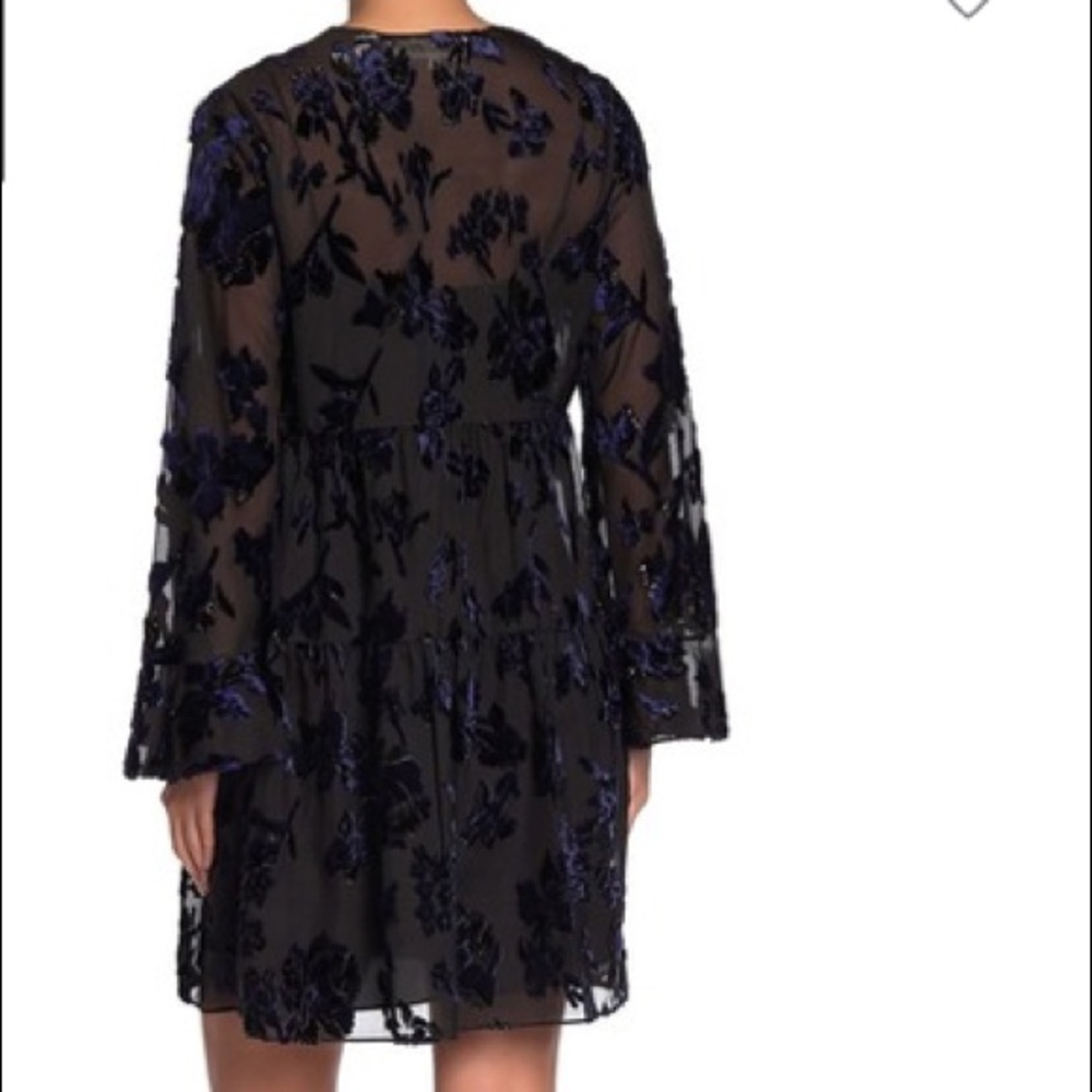 DVF Adelia Velvet Design Bell Sleeve Dress - Picture 2 of 6